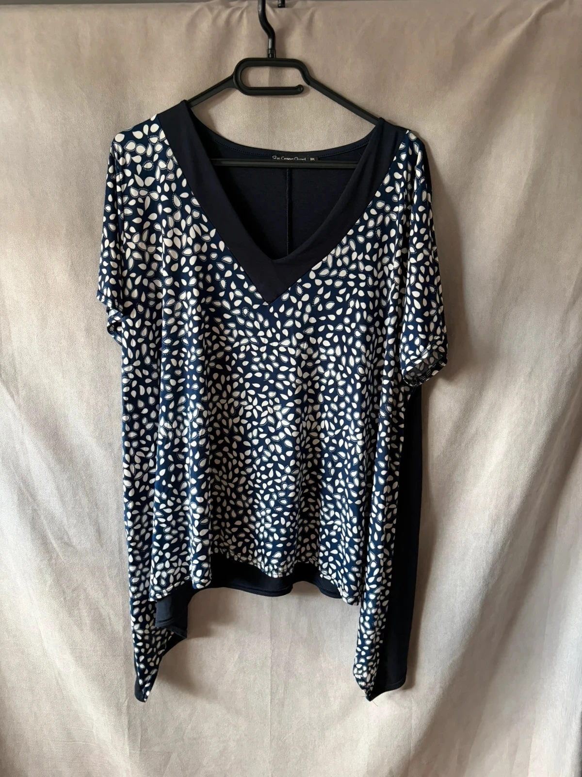 Blouse marine et blanche taille